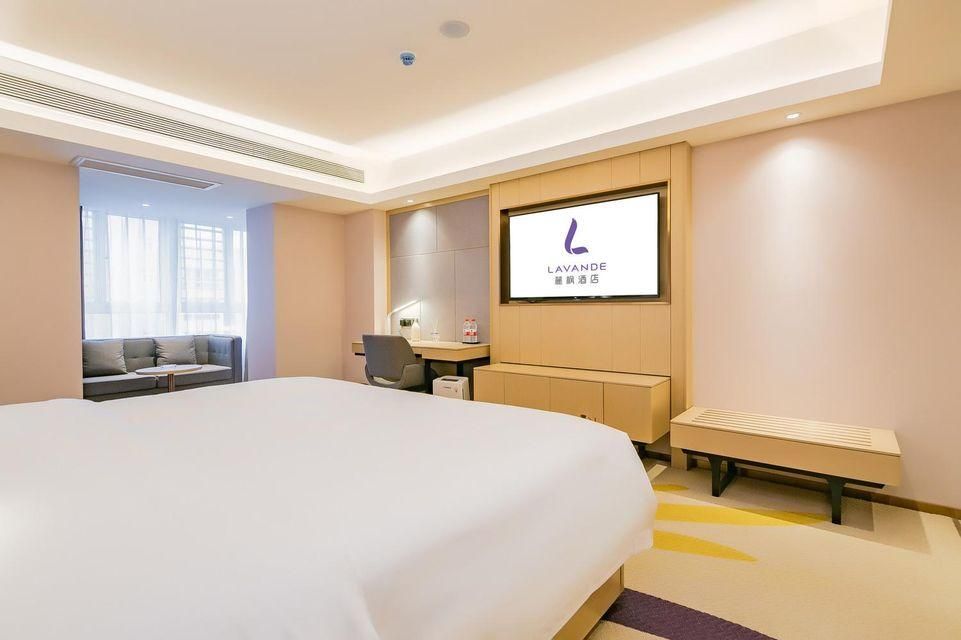 WH - Deluxe Bed Room
