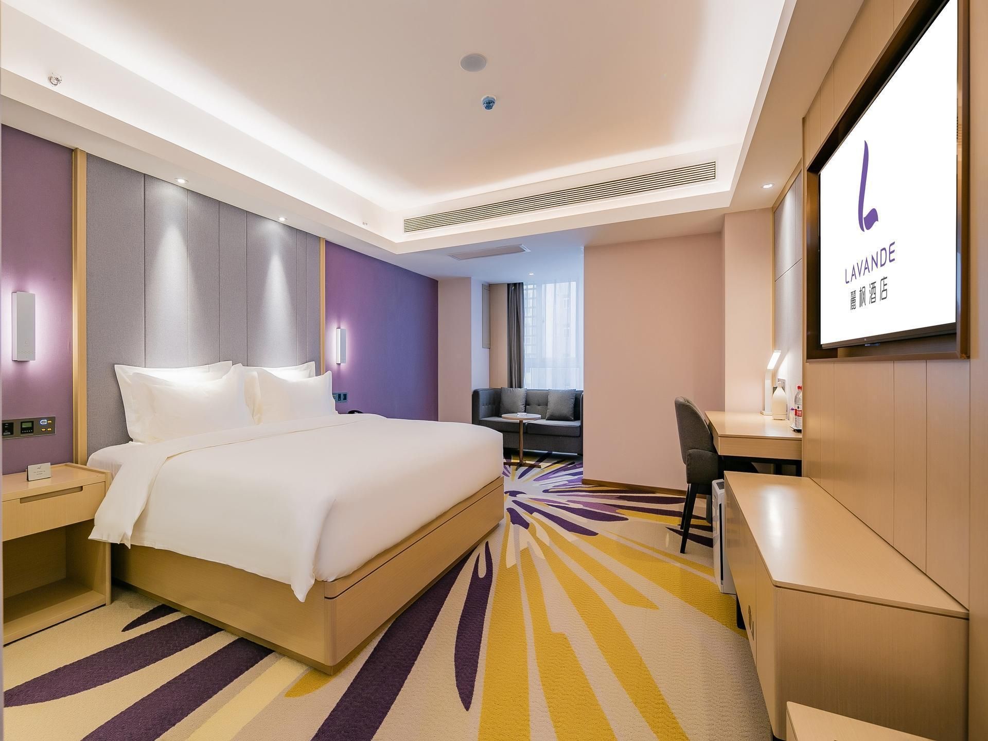 WH - Deluxe Bed Room