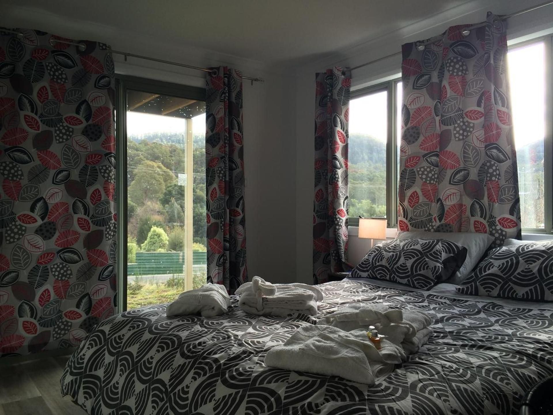 Deluxe Double Room with Mountain View
