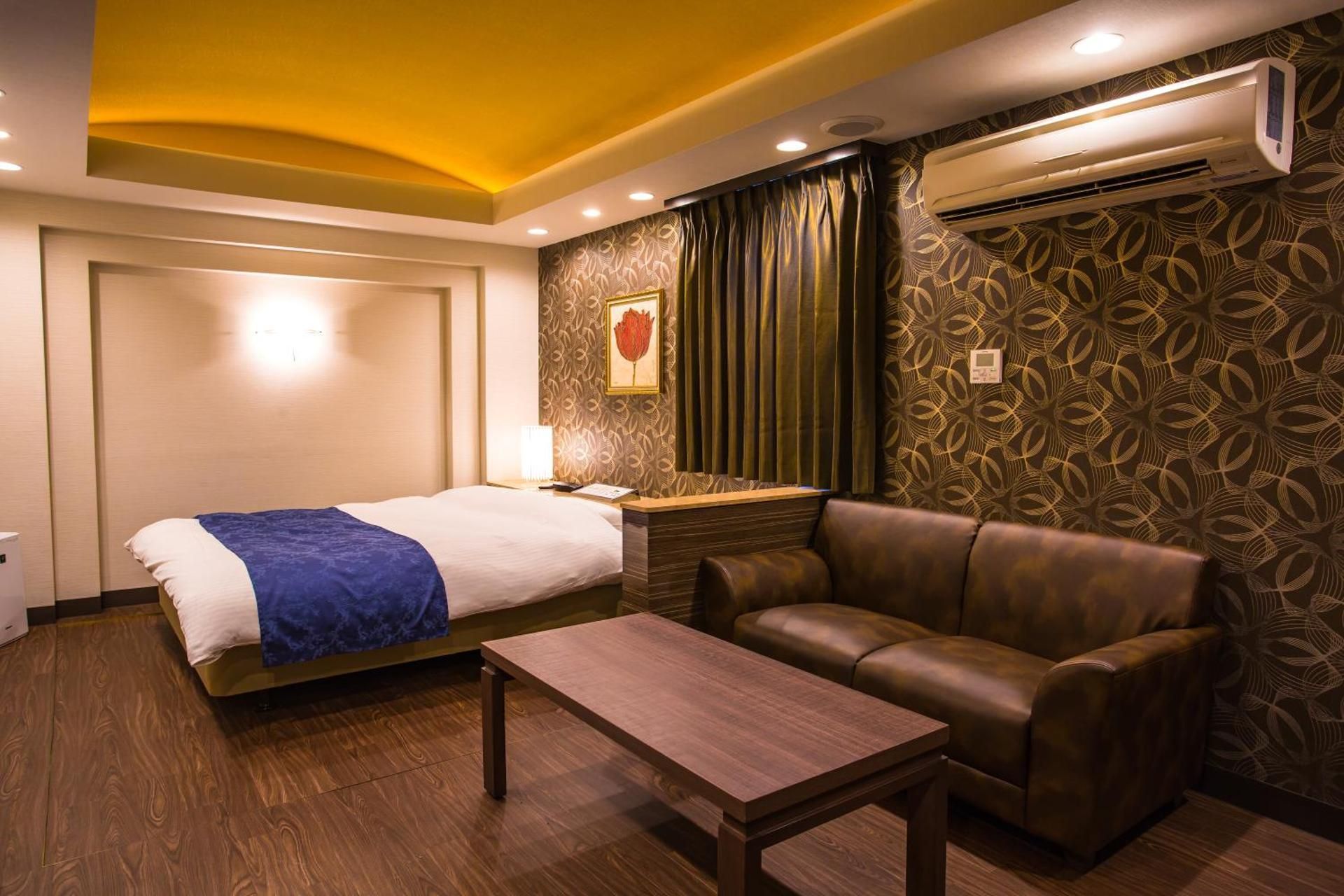 Standard King Room