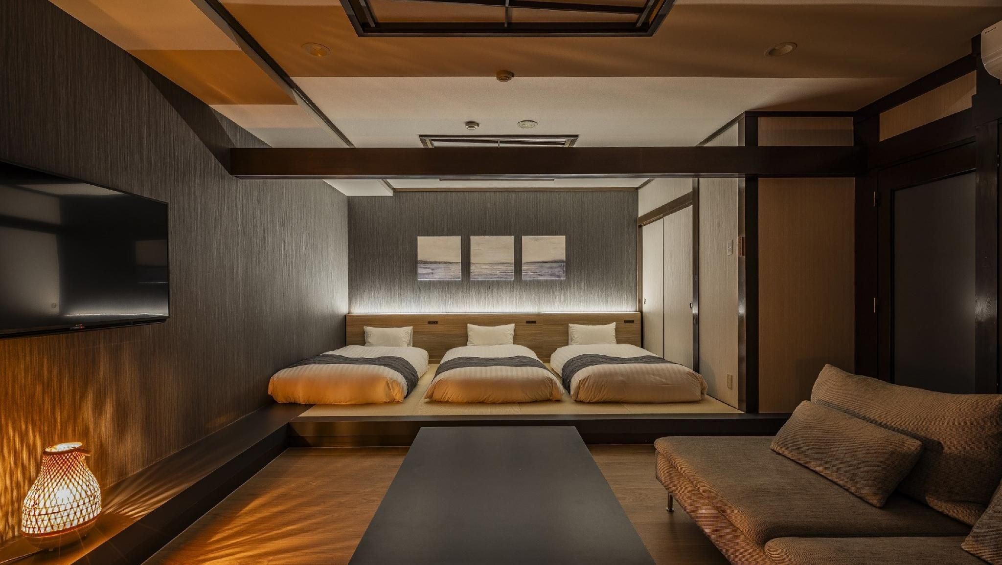 Japanese-Western Style Room with Open-Air Bath