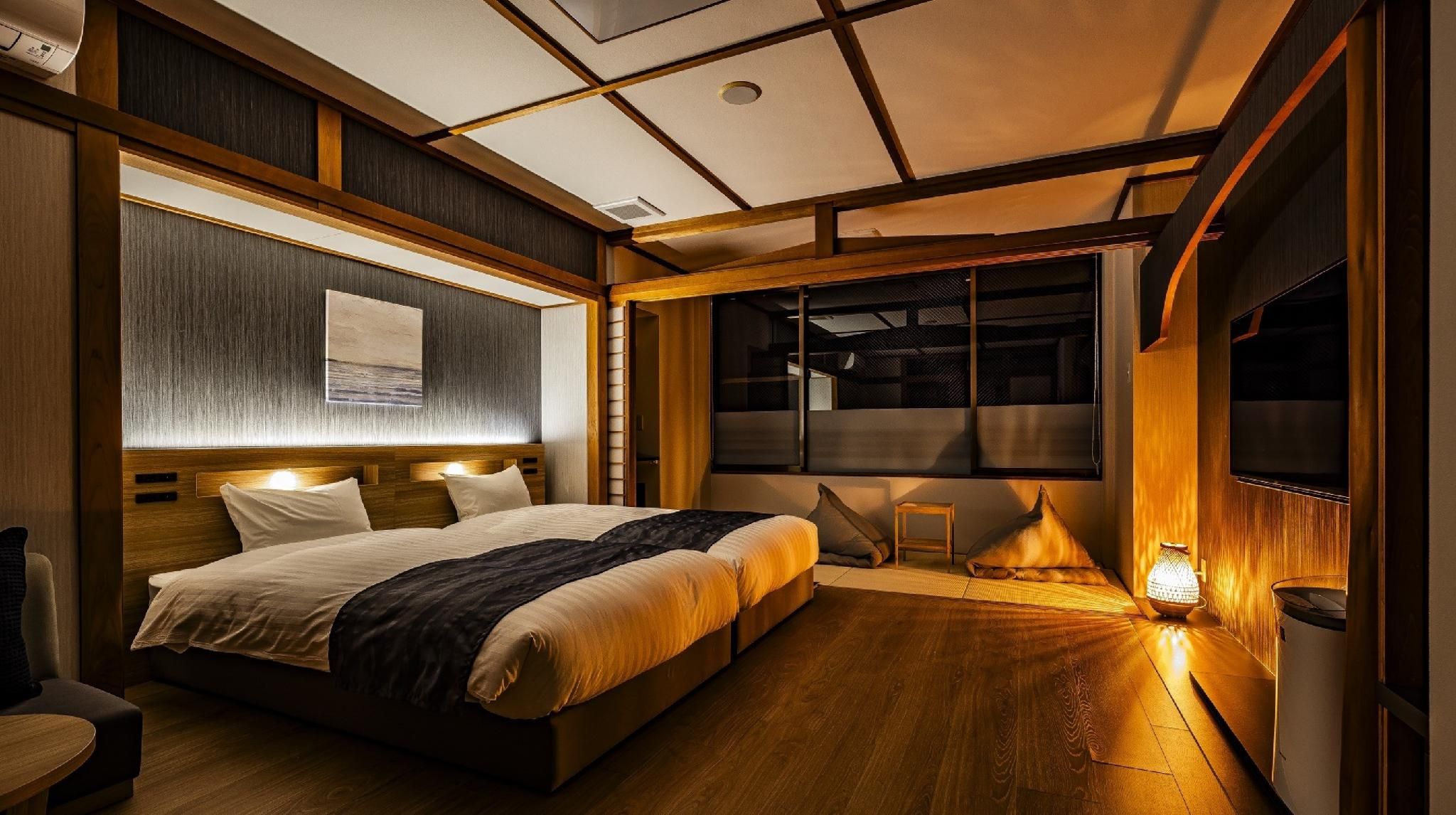Twin Room with Shower