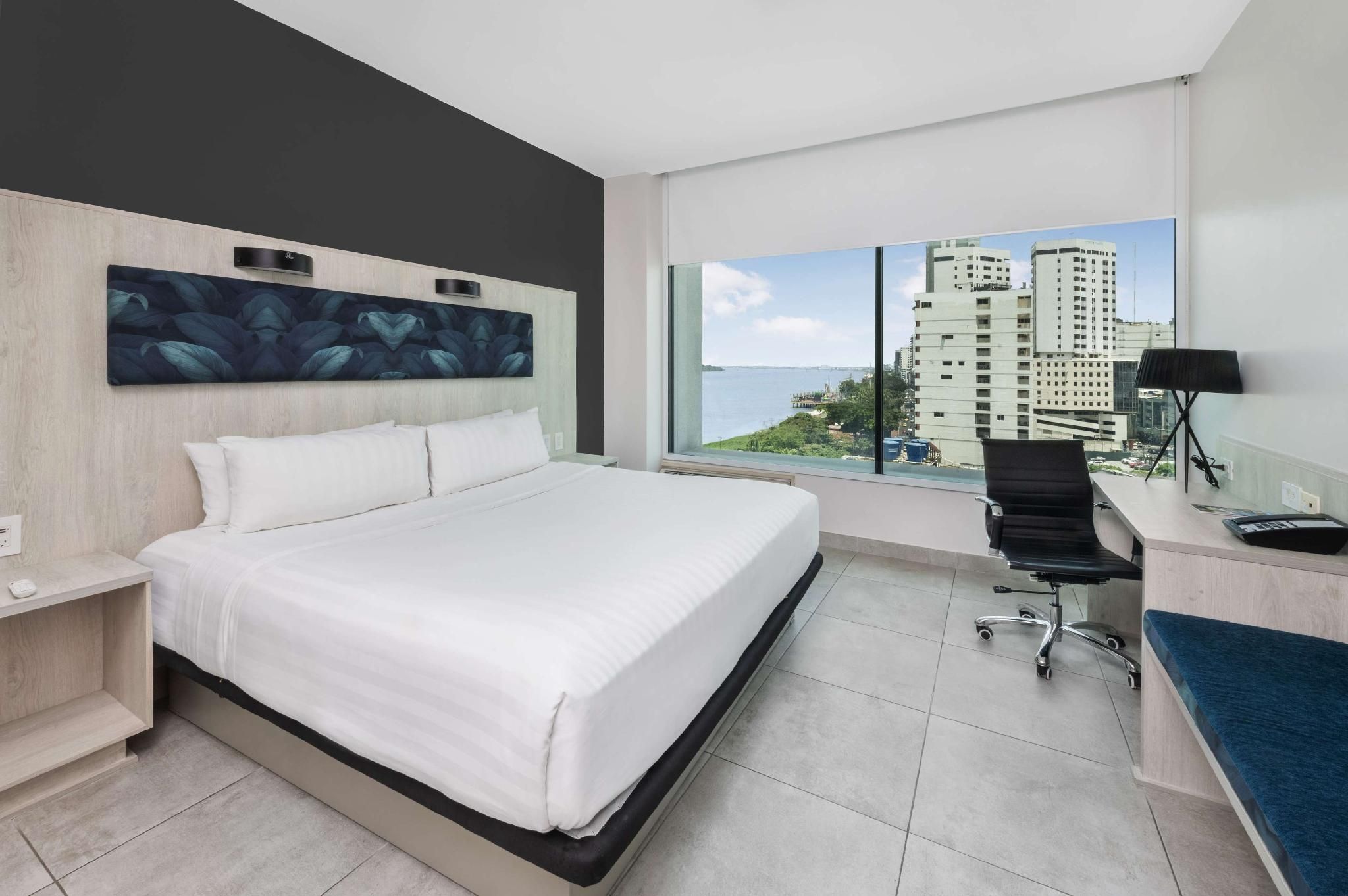 1 KING BED TWO ROOM SUITE