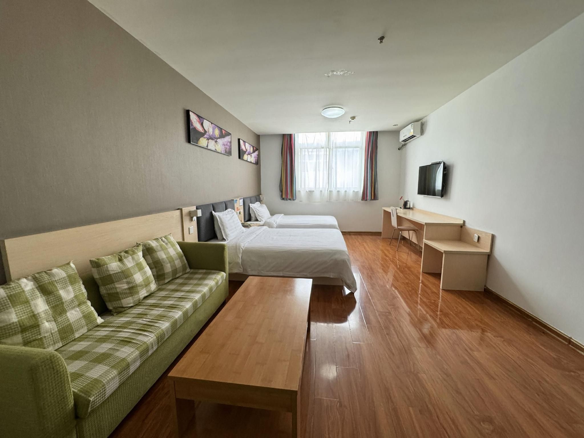 WH - Light Select Twin Room