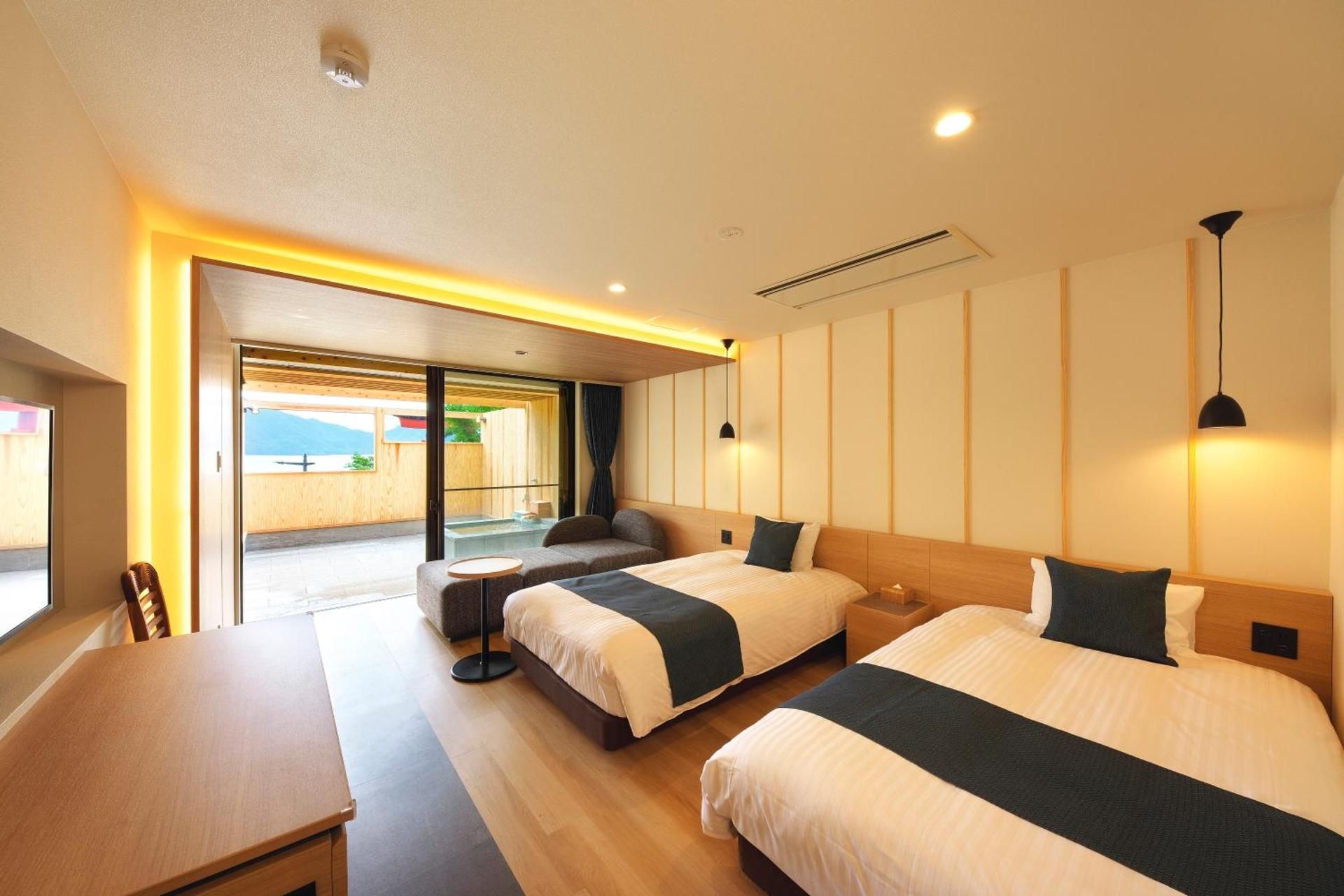 Superior Twin Room with Semi Open-Air Bath and Lake Chuzenji View