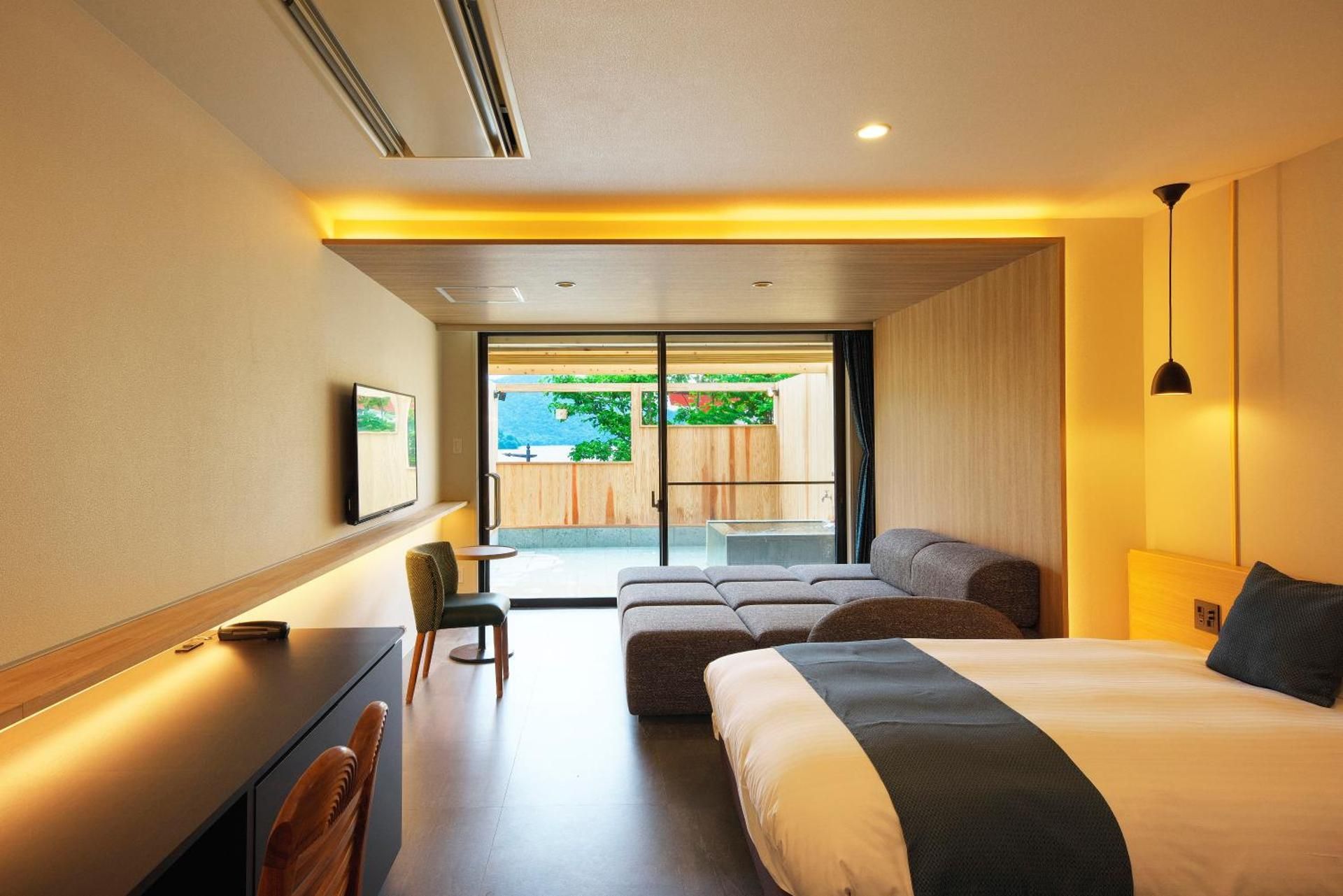 Premium Twin Room with Semi Open-Air Bath and Lake Chuzenji View