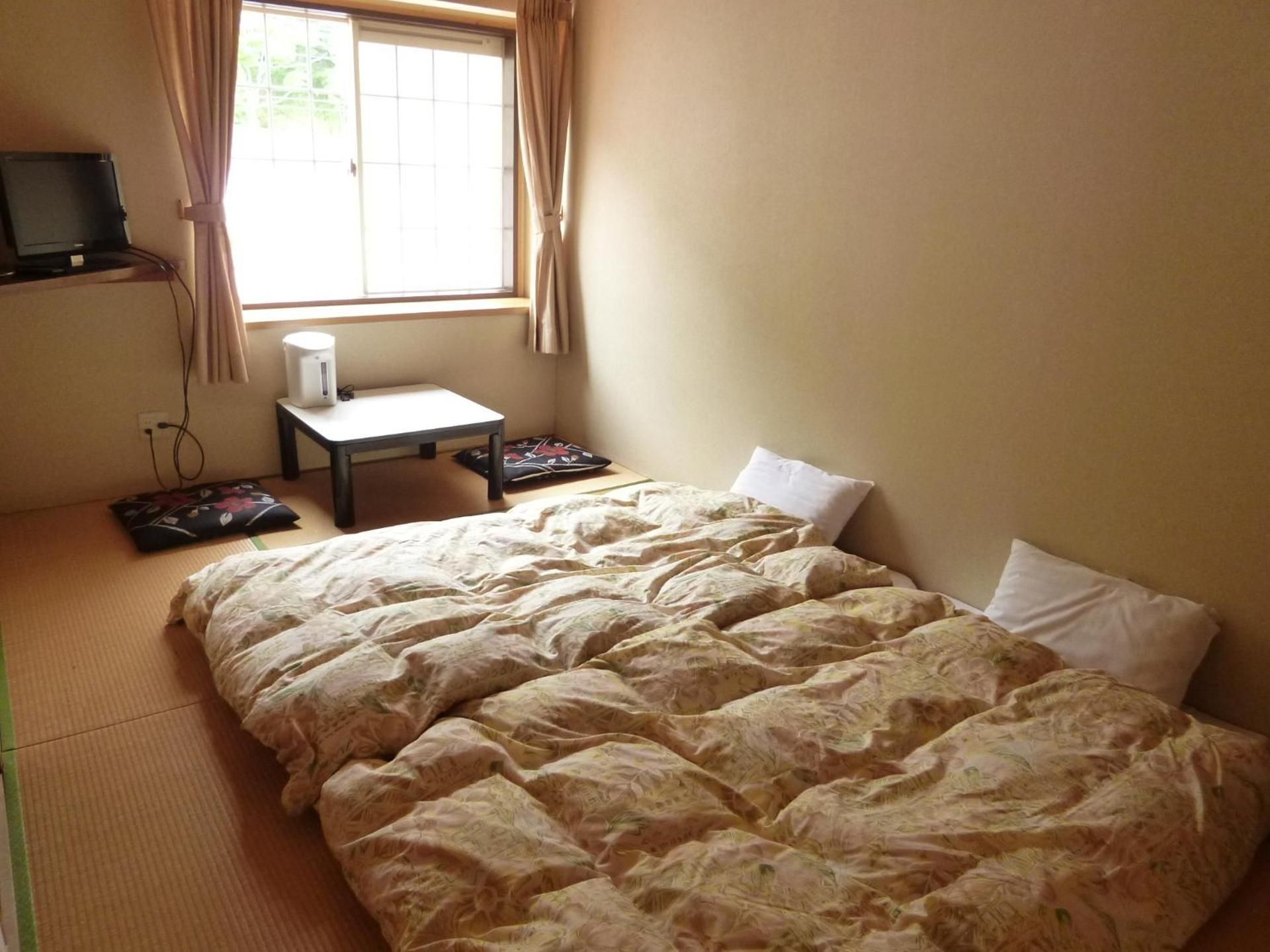Japanese-Style Room