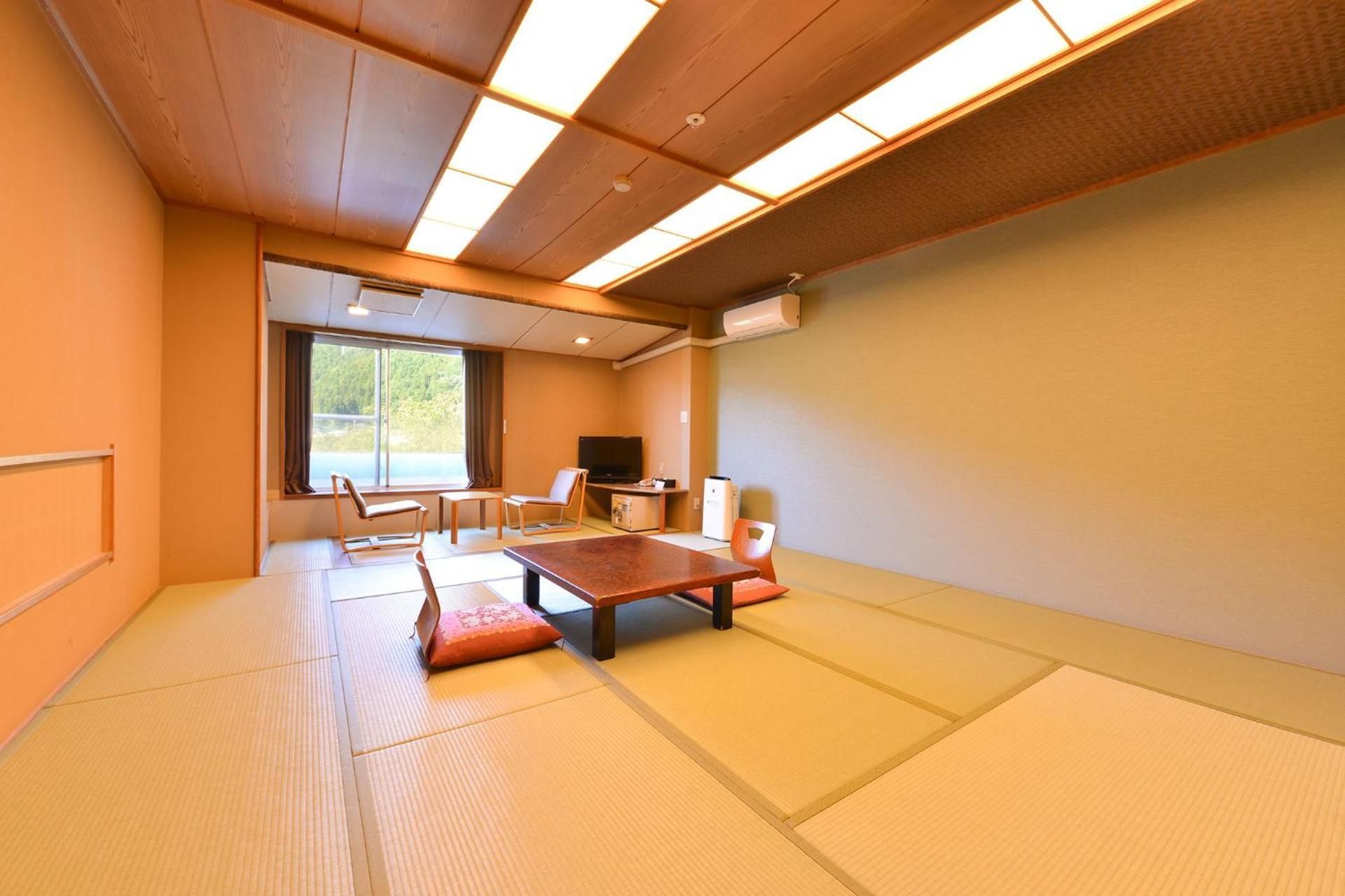 Awayuki building Standard Japanese-Style Room with Shower only, Non-Smoking
