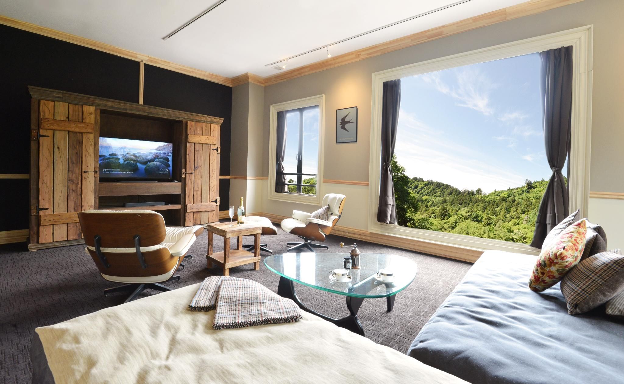 River View Suite