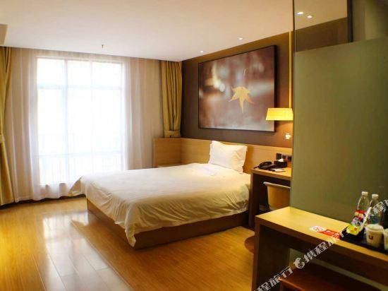 IU Super Double Room