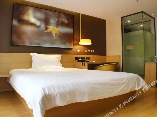 IU Super Double Room