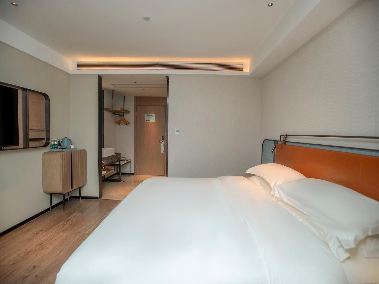 Dossen - Room With River View