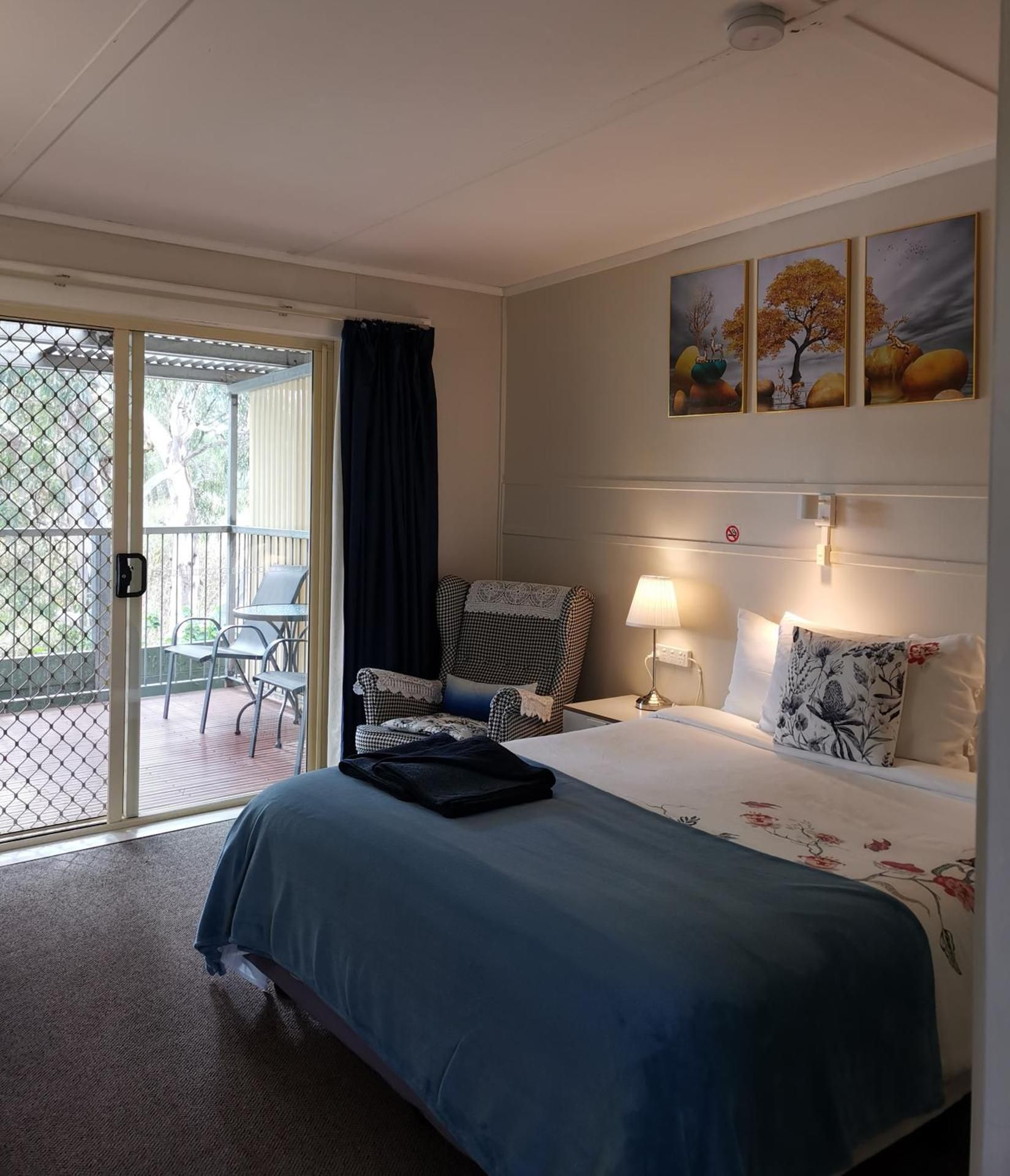 Queen Room with Balcony
