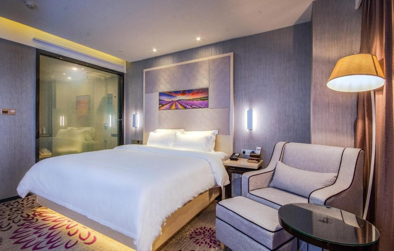 Deluxe King size bed Room