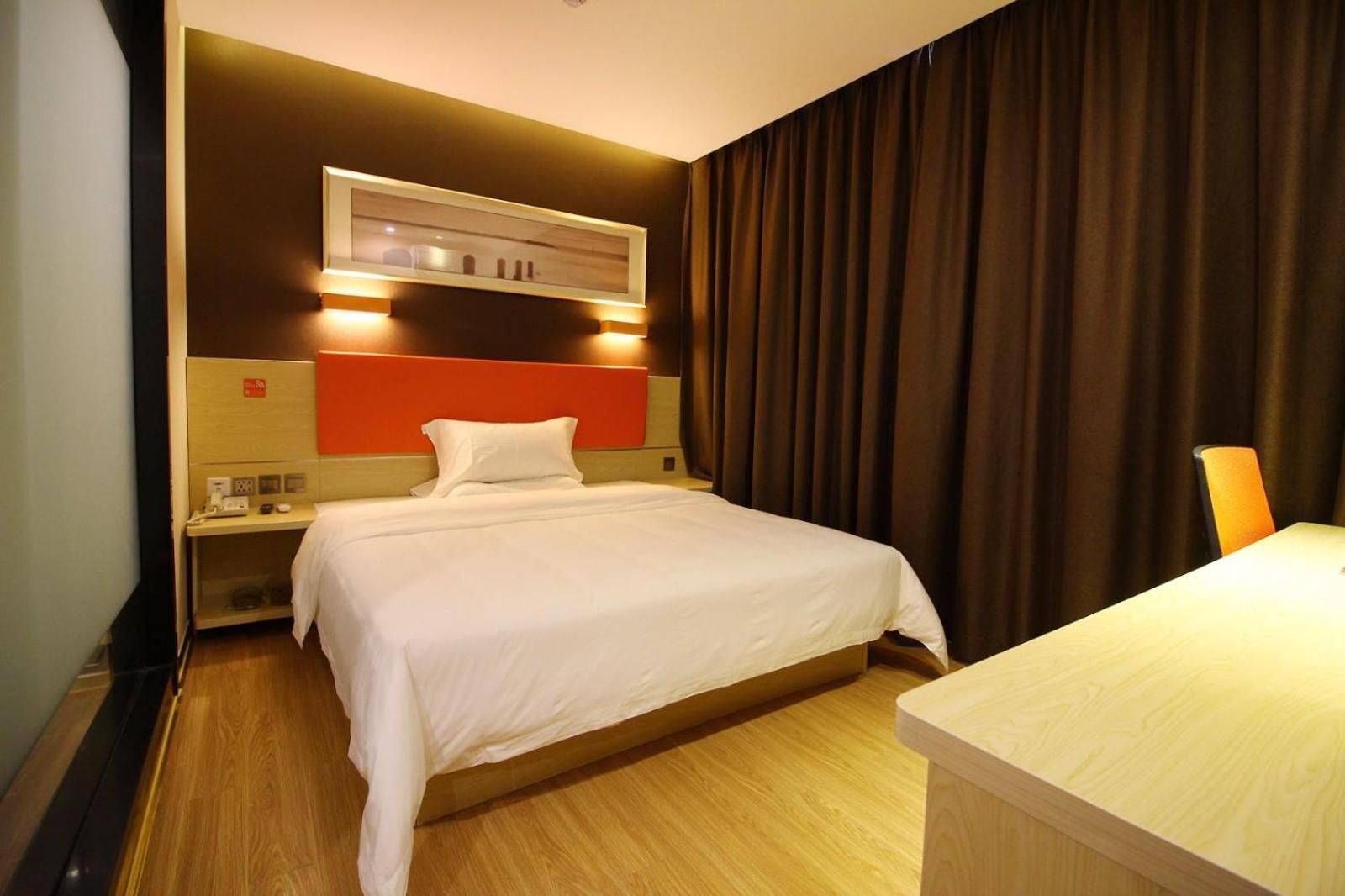 Superior Queen Room