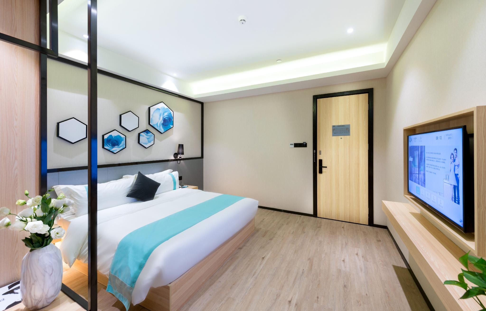 Xana - Deluxe Bed Room