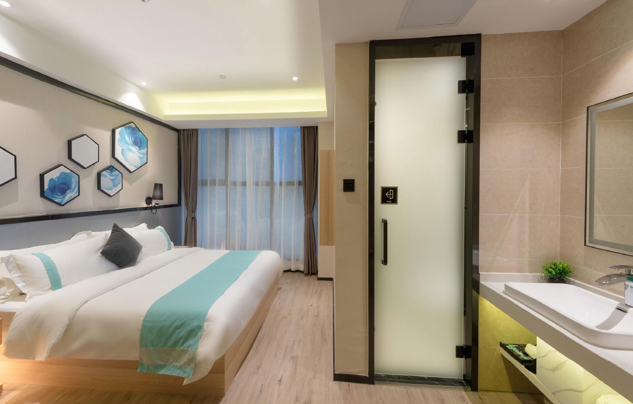 Xana - Business Bed Room