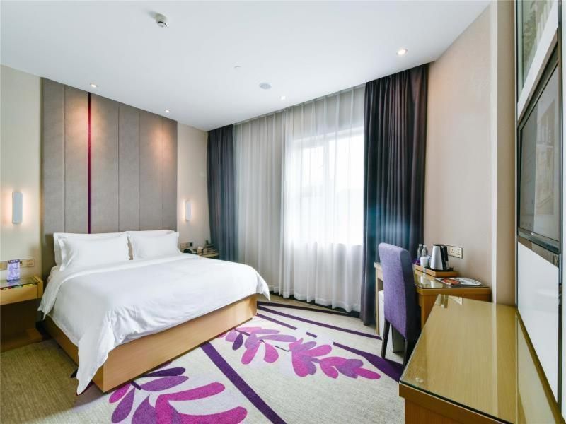Deluxe King size bed Room