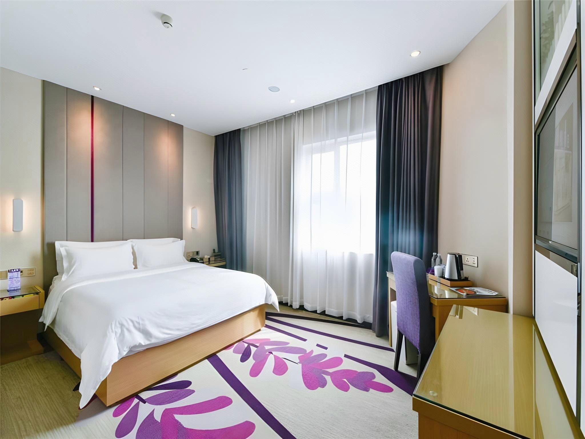 Lavande Hotel Qingyuan Feilai Lake Deluxe Double Room