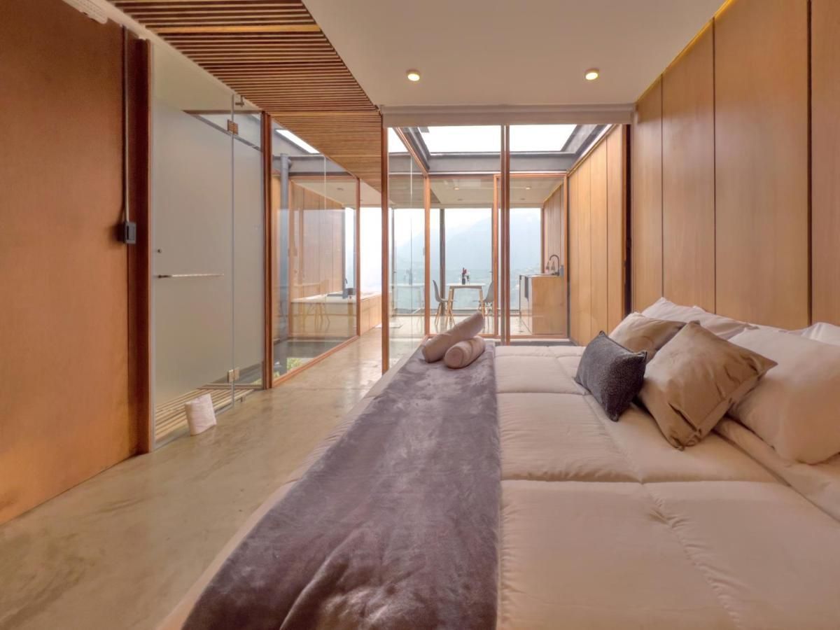 Deluxe volcan Primeras suites colgantes del mundo Superior Mountain View