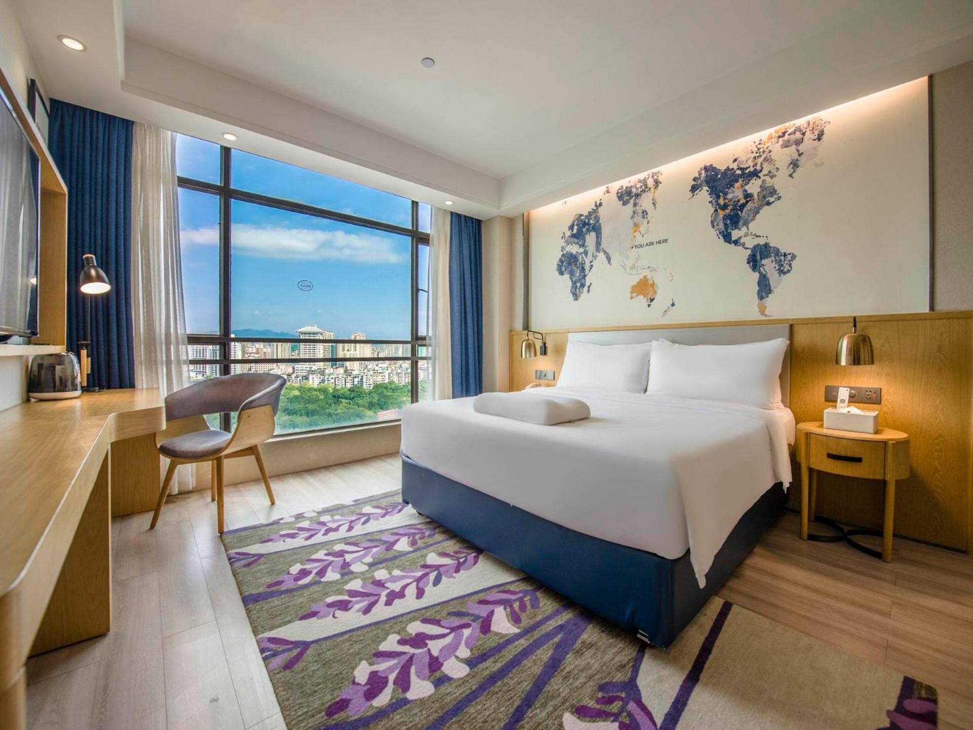 Kyriad Marvelous Hotel Qingyuan City Square Honorable Double Room with City View 3