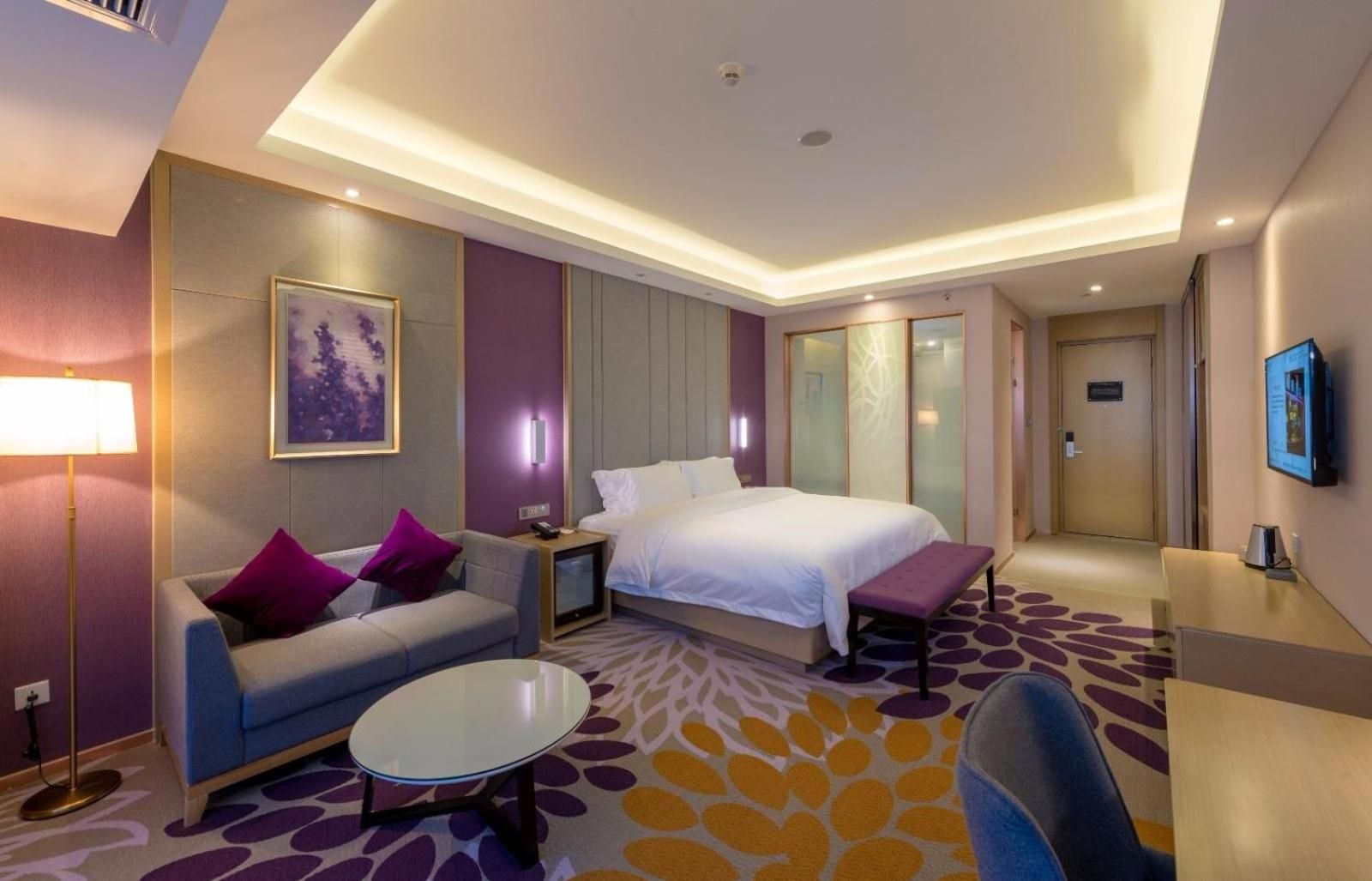 Deluxe King size bed Room
