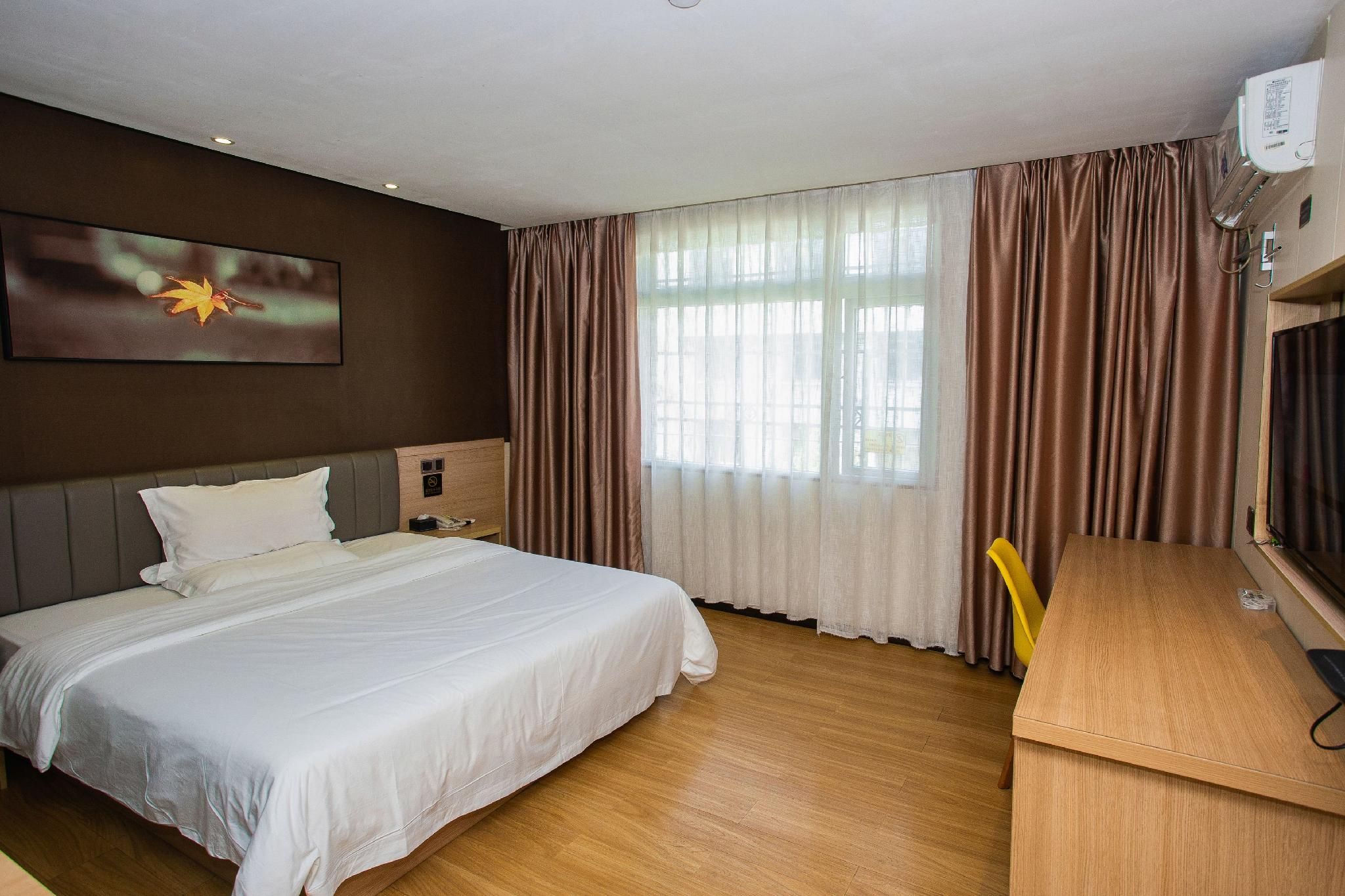WH - Traditional Bed Room