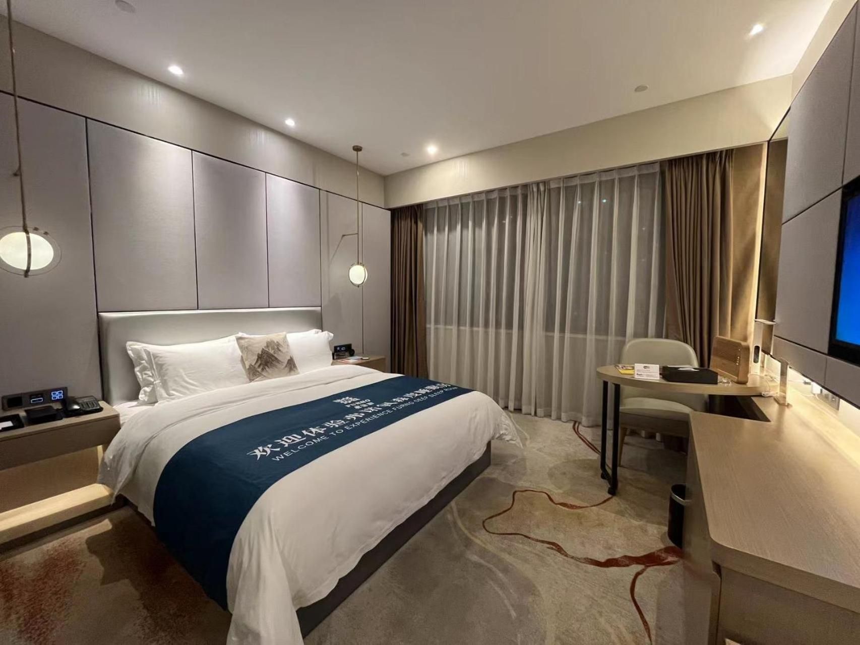 Deep Sleep Deluxe King Room