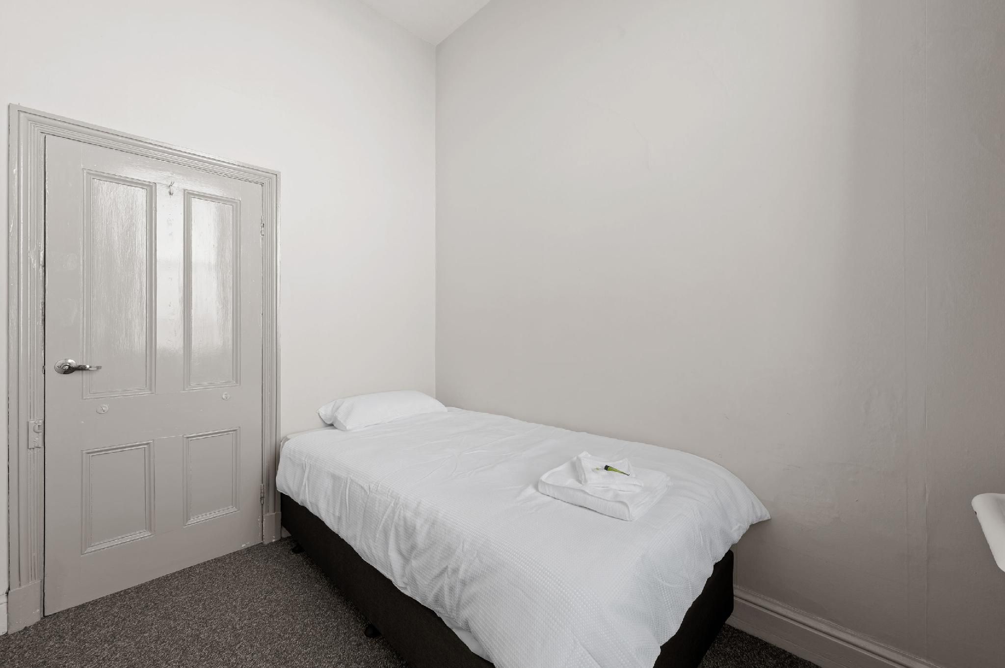 Euroa Hotel Single Standard 2