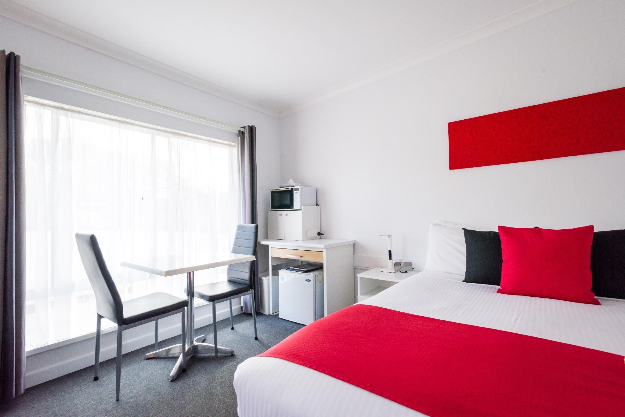 Triple Room (D and S Bed)