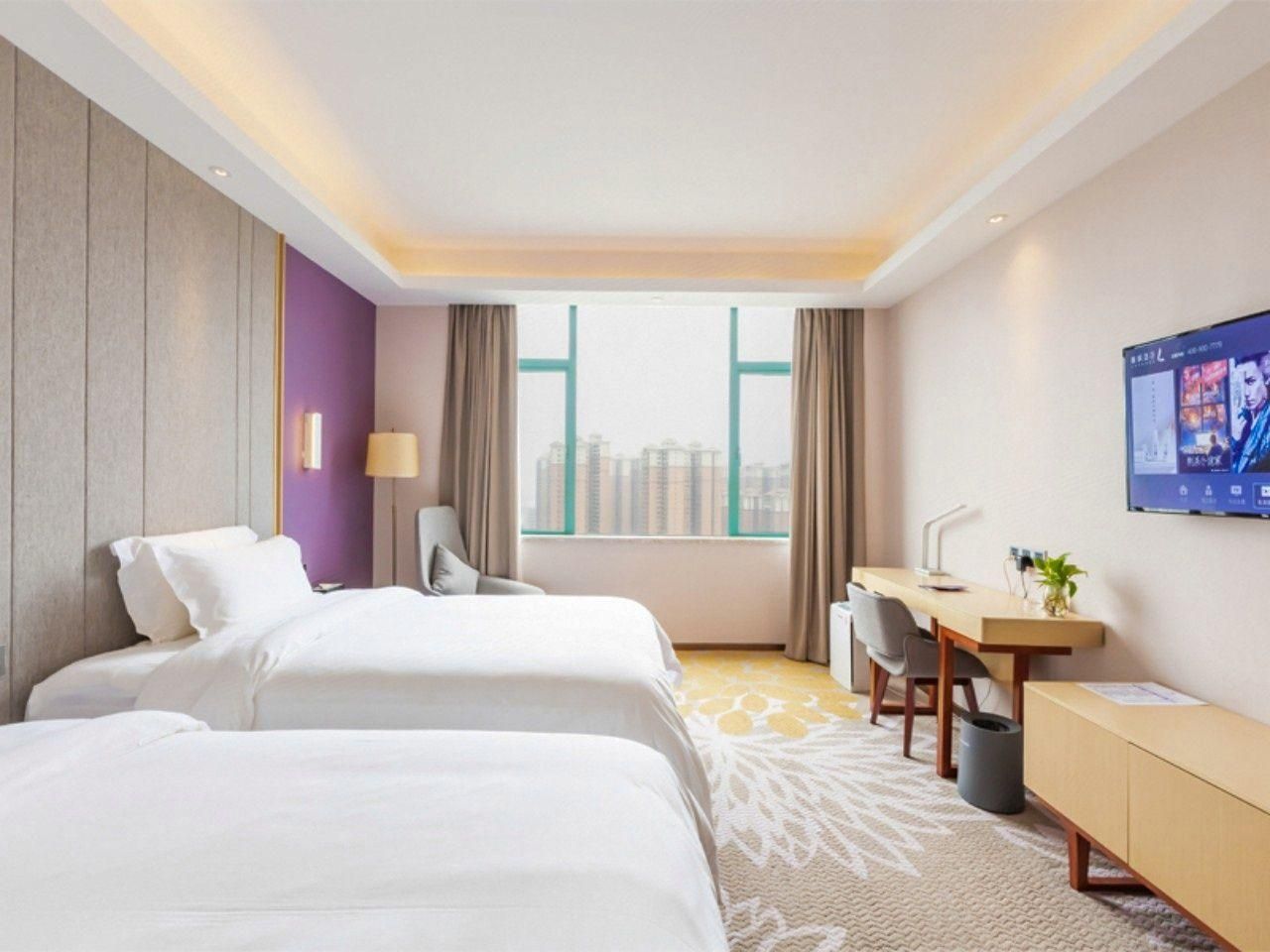 WH - Deluxe Room Twin