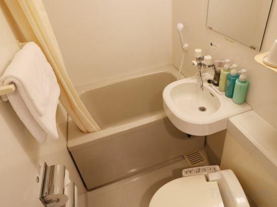 Non-smokingSemi-double room
