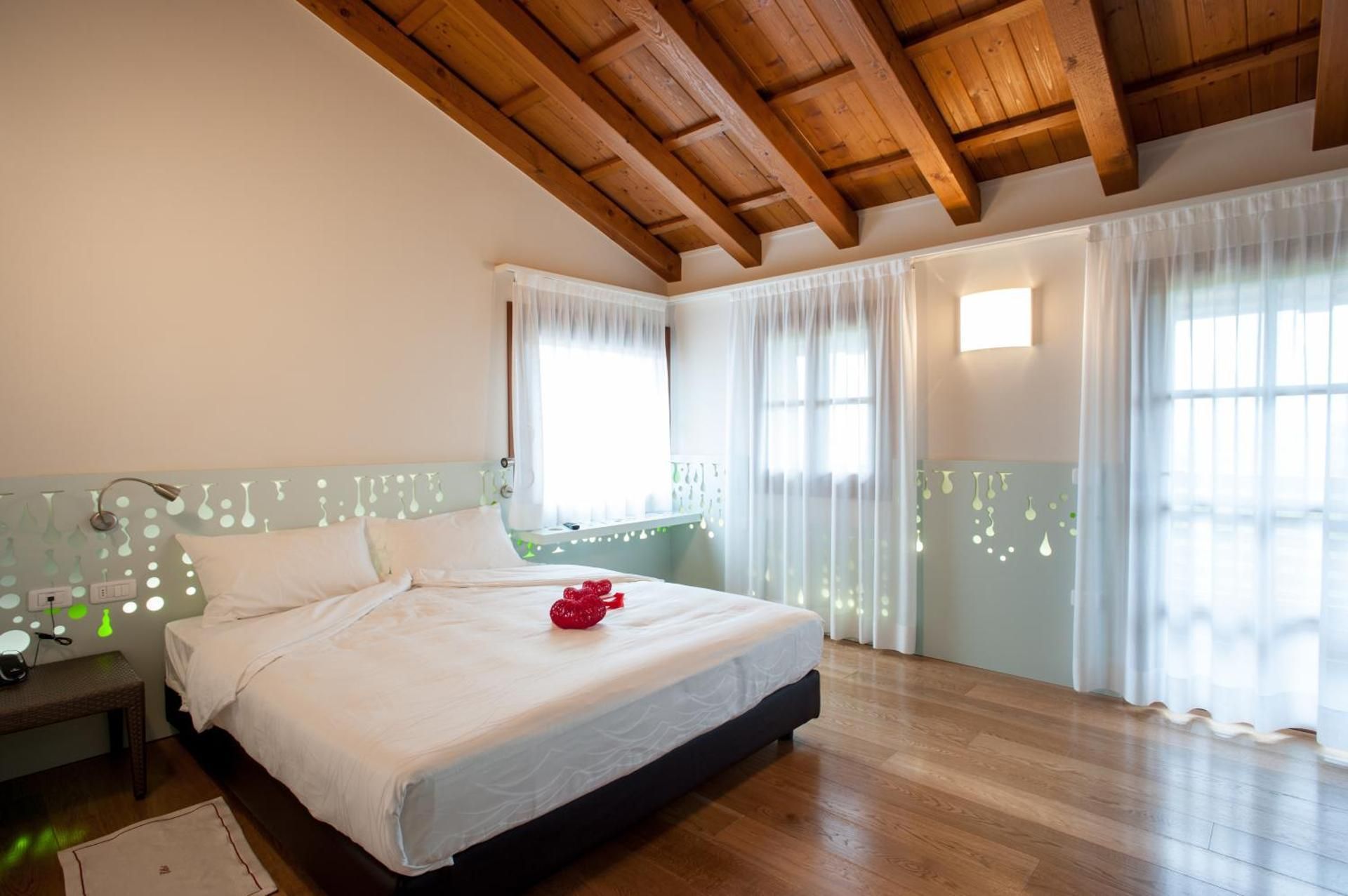 Suite with Whirlpool