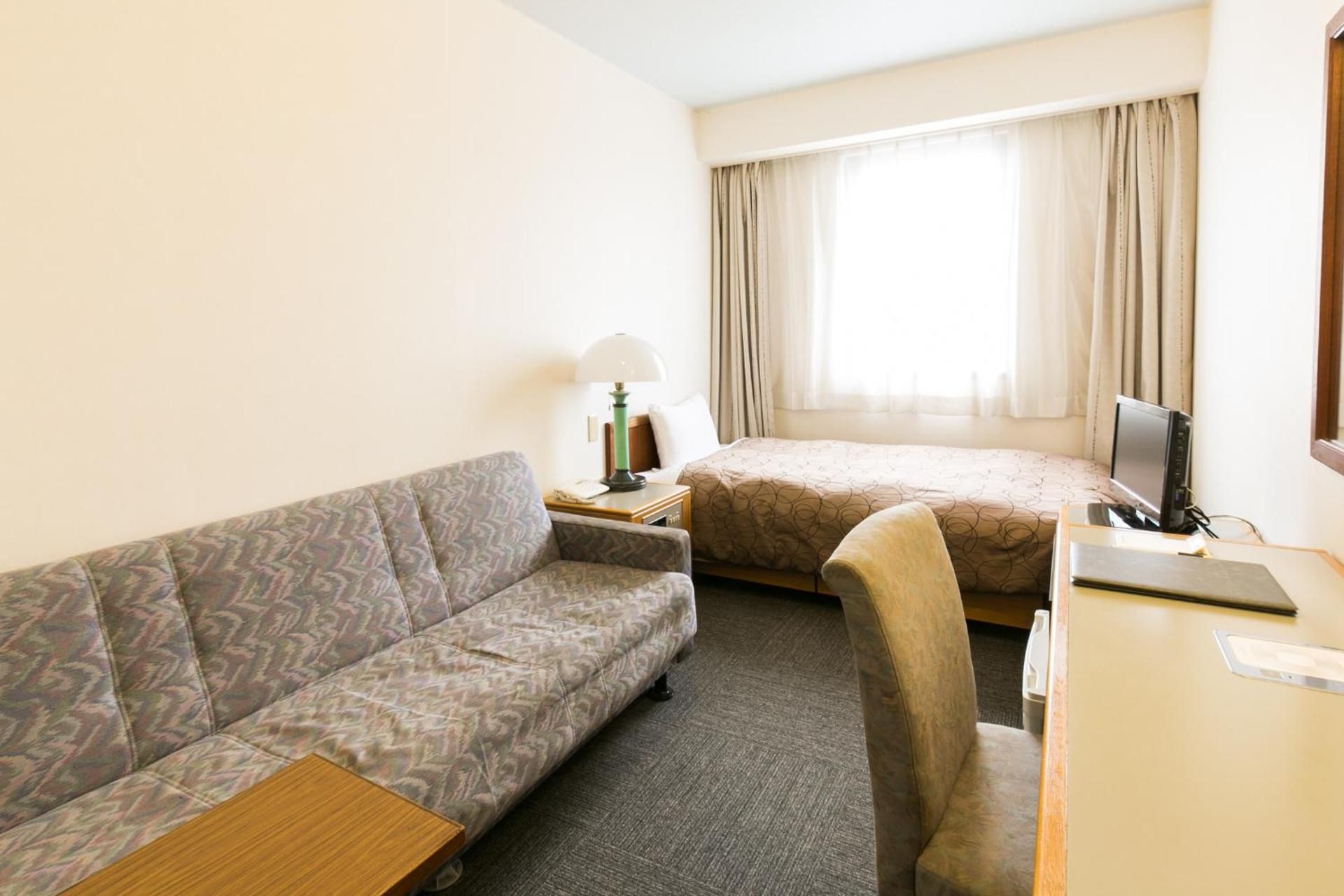 Single Room C - Non-Smoking