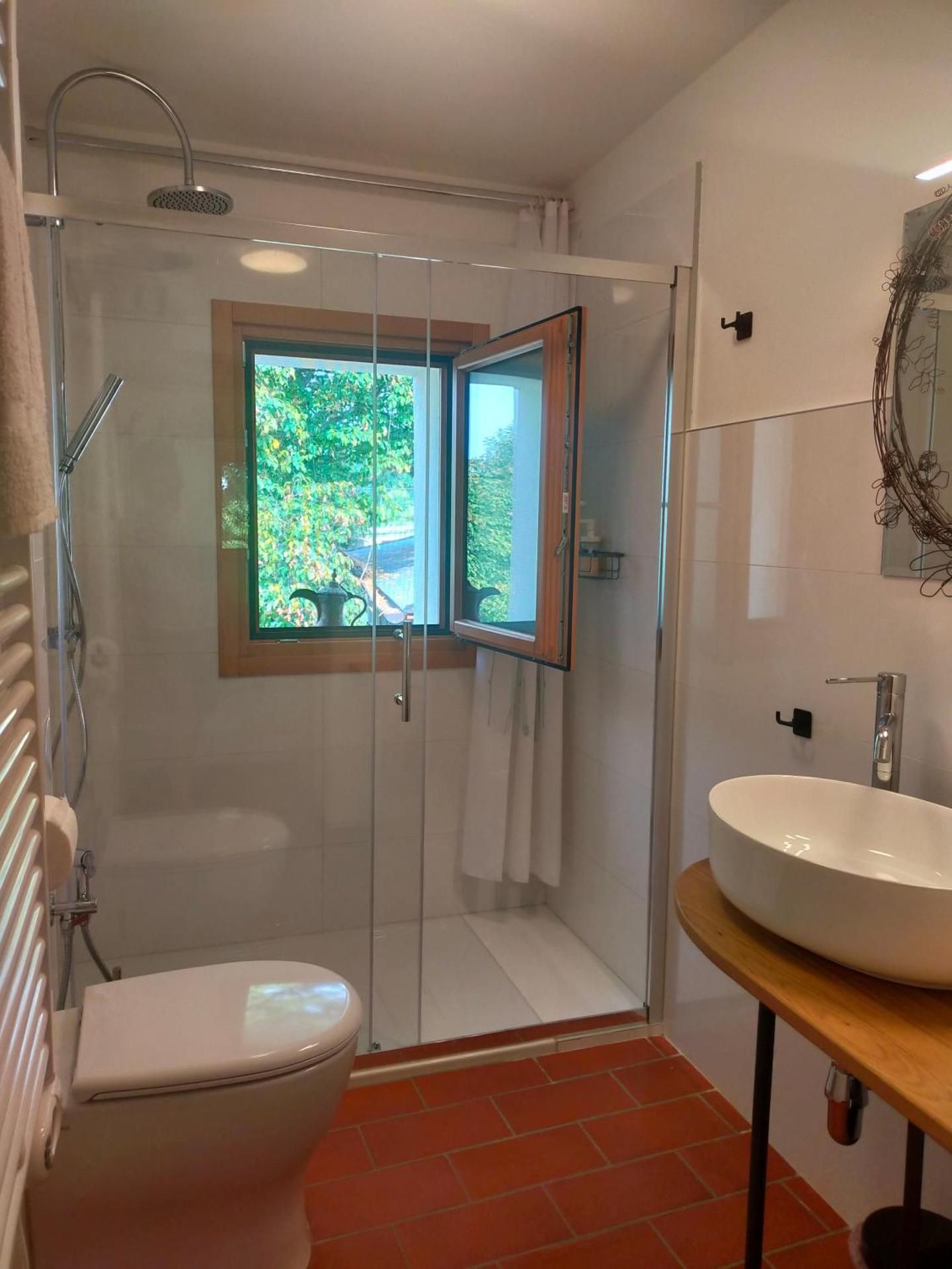 Deluxe Double or Twin Room with Mountain View