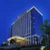 HUALUXE Yangjiang City Center By IHG