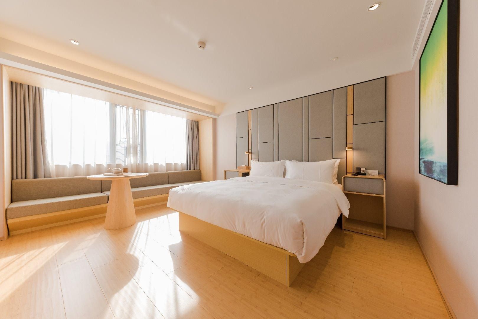 Huazhu - Superior BedRoom