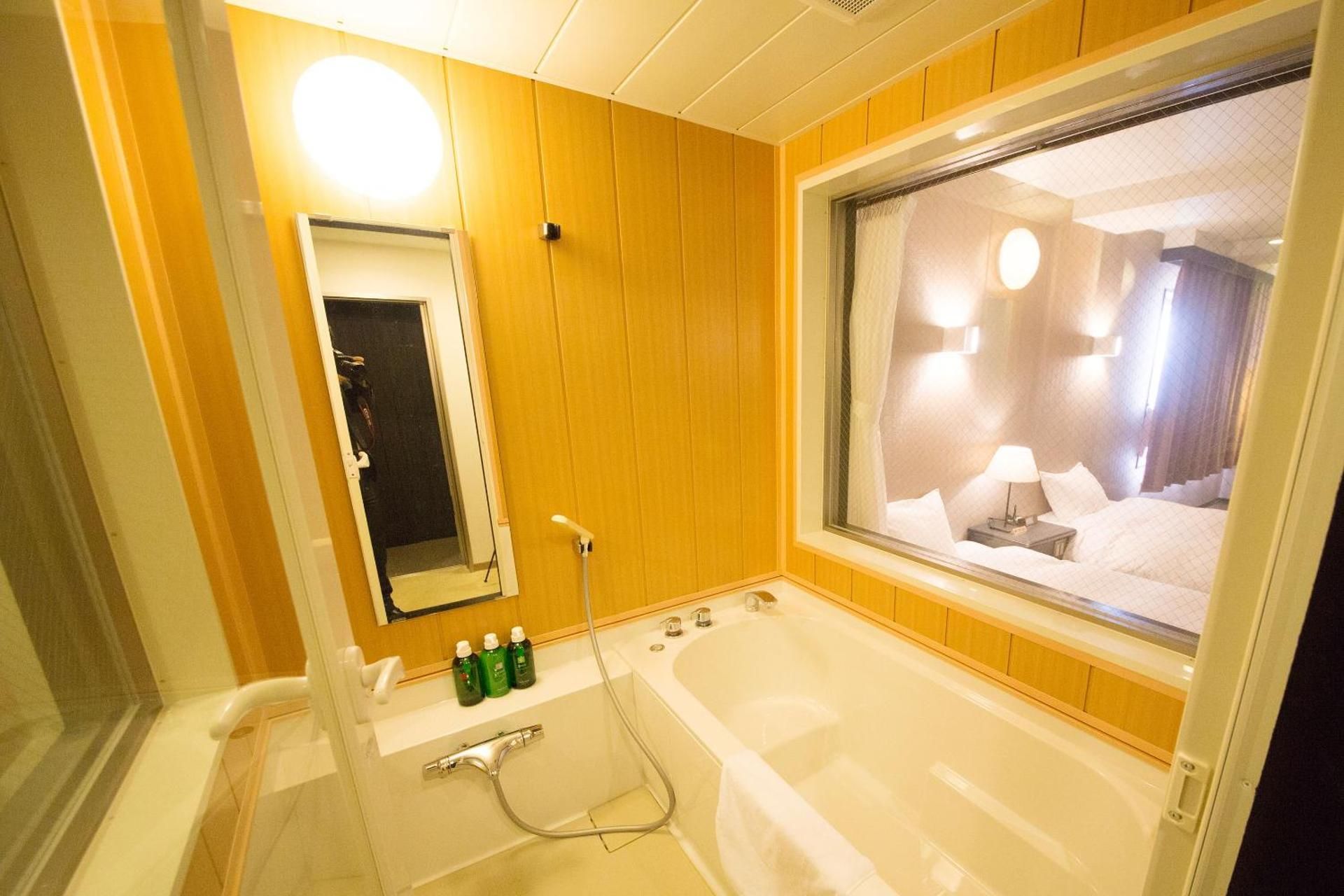 Twin Room with No View - Non-Smoking