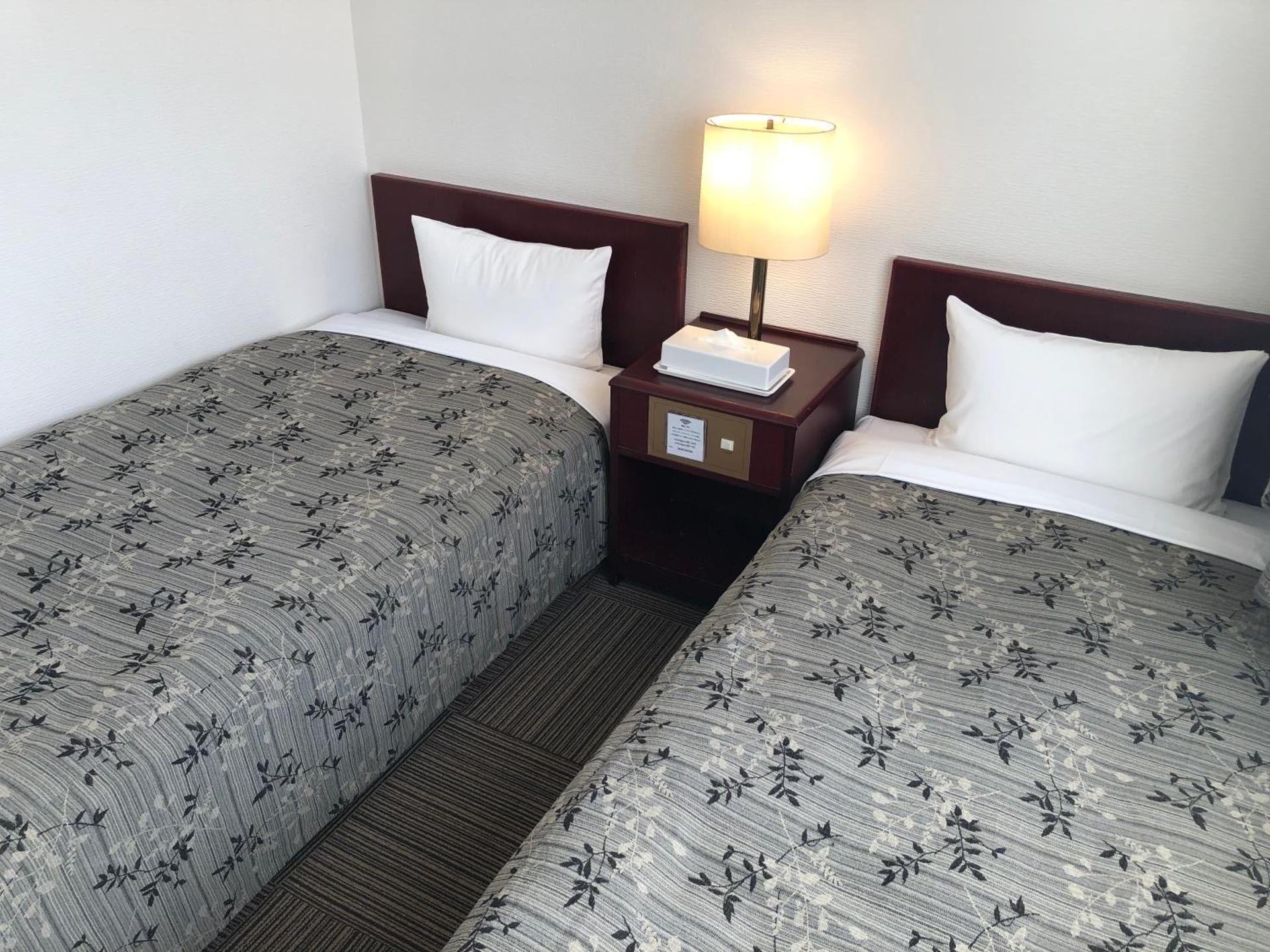 Standard Twin Room - Non-Smoking