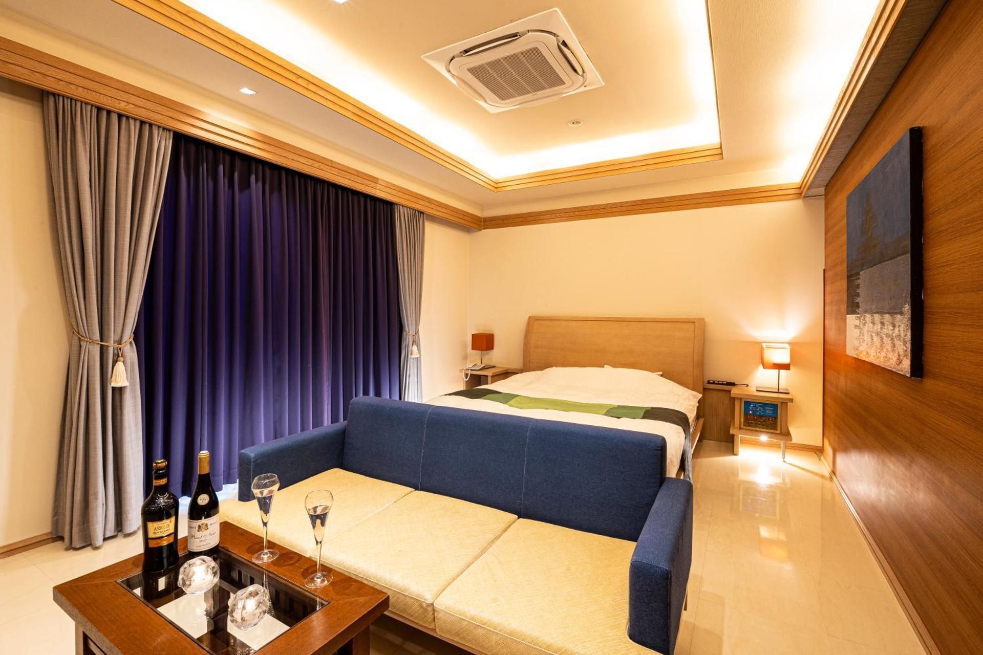 Deluxe King Room