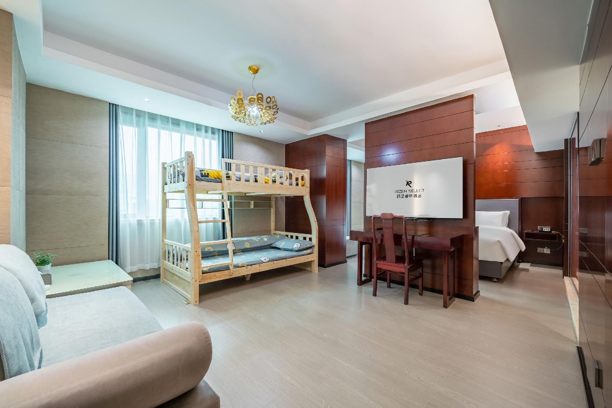 Rezen Select Hotel Lishui Bauhinia Rezen - Warm Parent Child Room 3