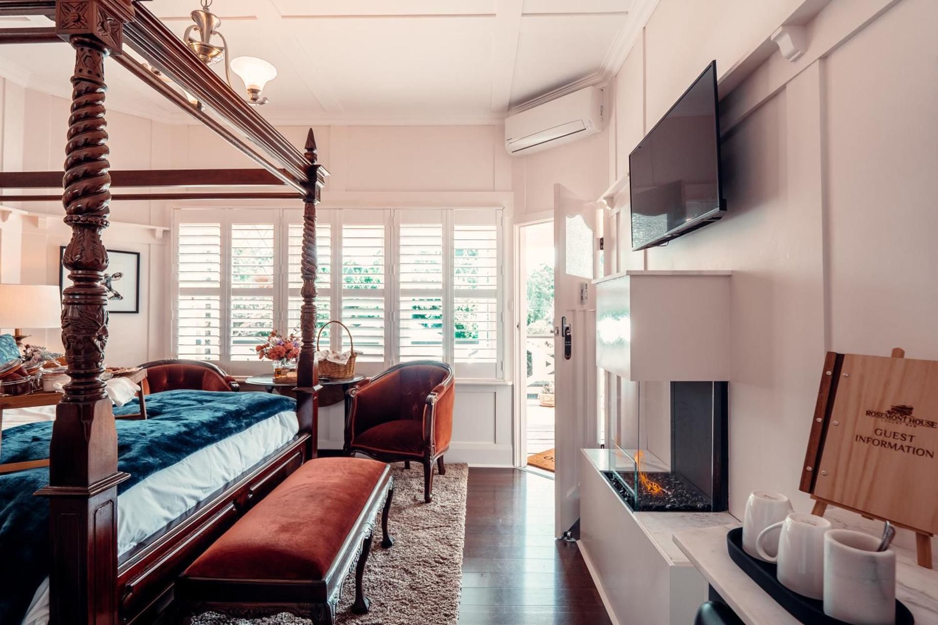 Deluxe Queen Suite