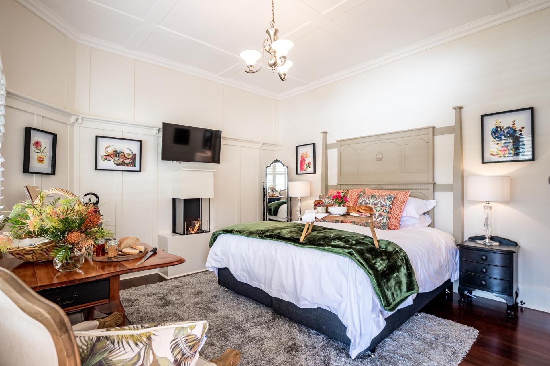 Deluxe King Suite
