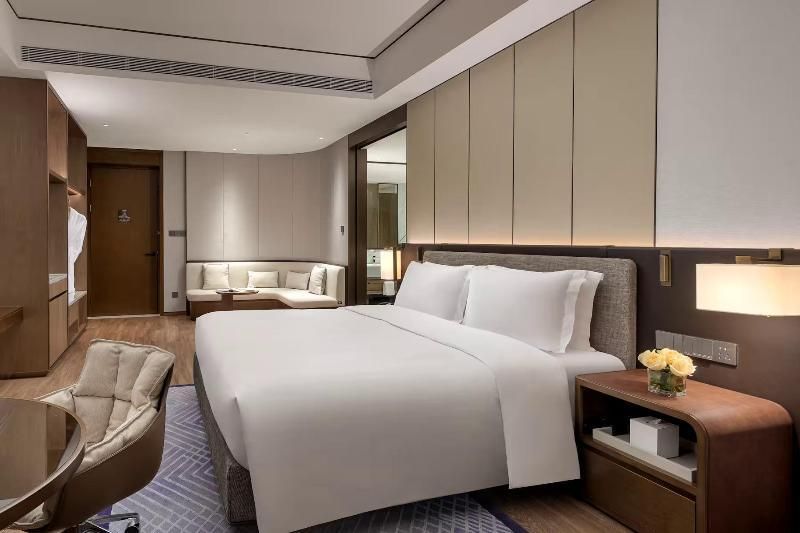 1 King Bed, Classic Room