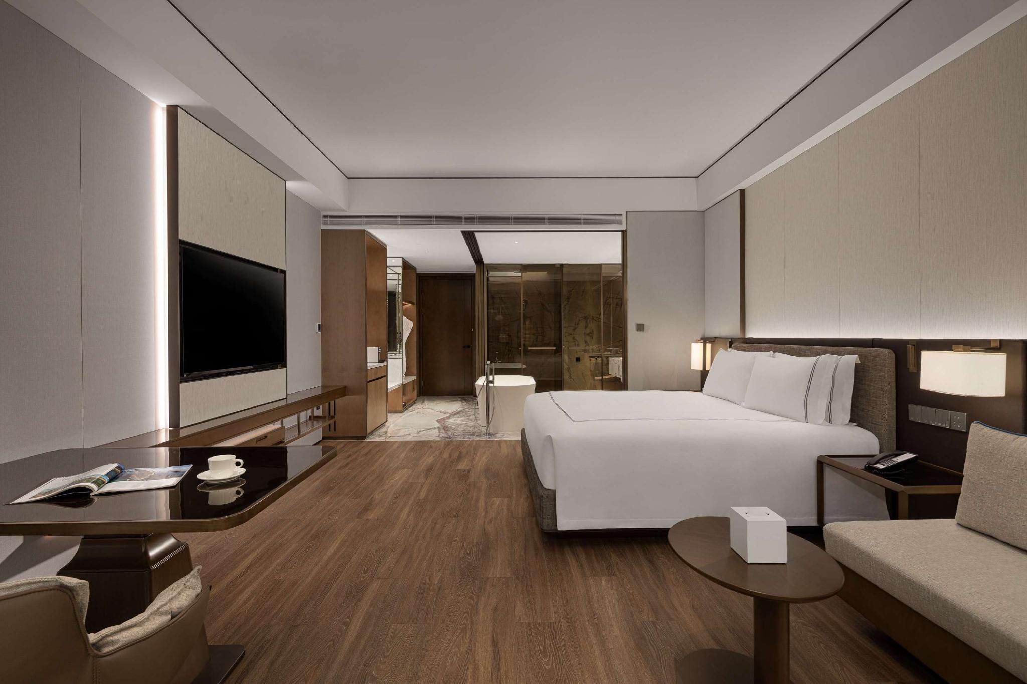 1 King Bed, Deluxe Room