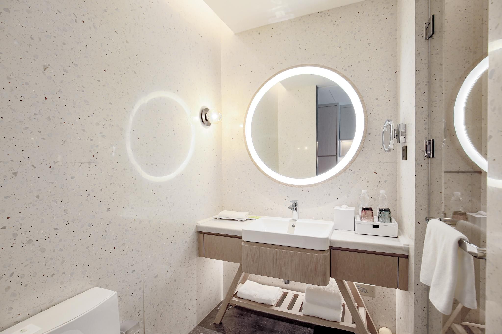 Fairfield Suite, Suite, 1 King