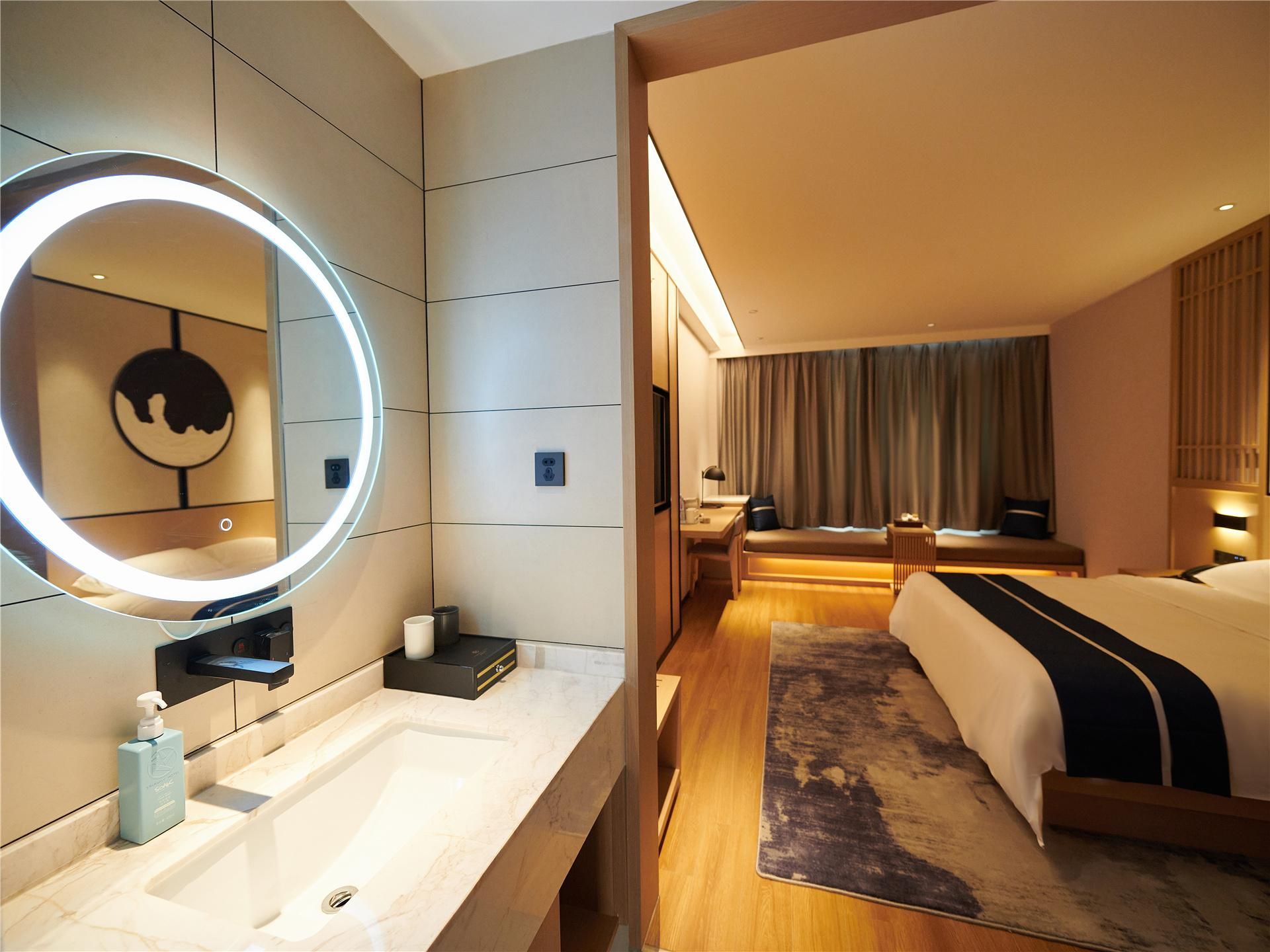 Business Queen Bed Room