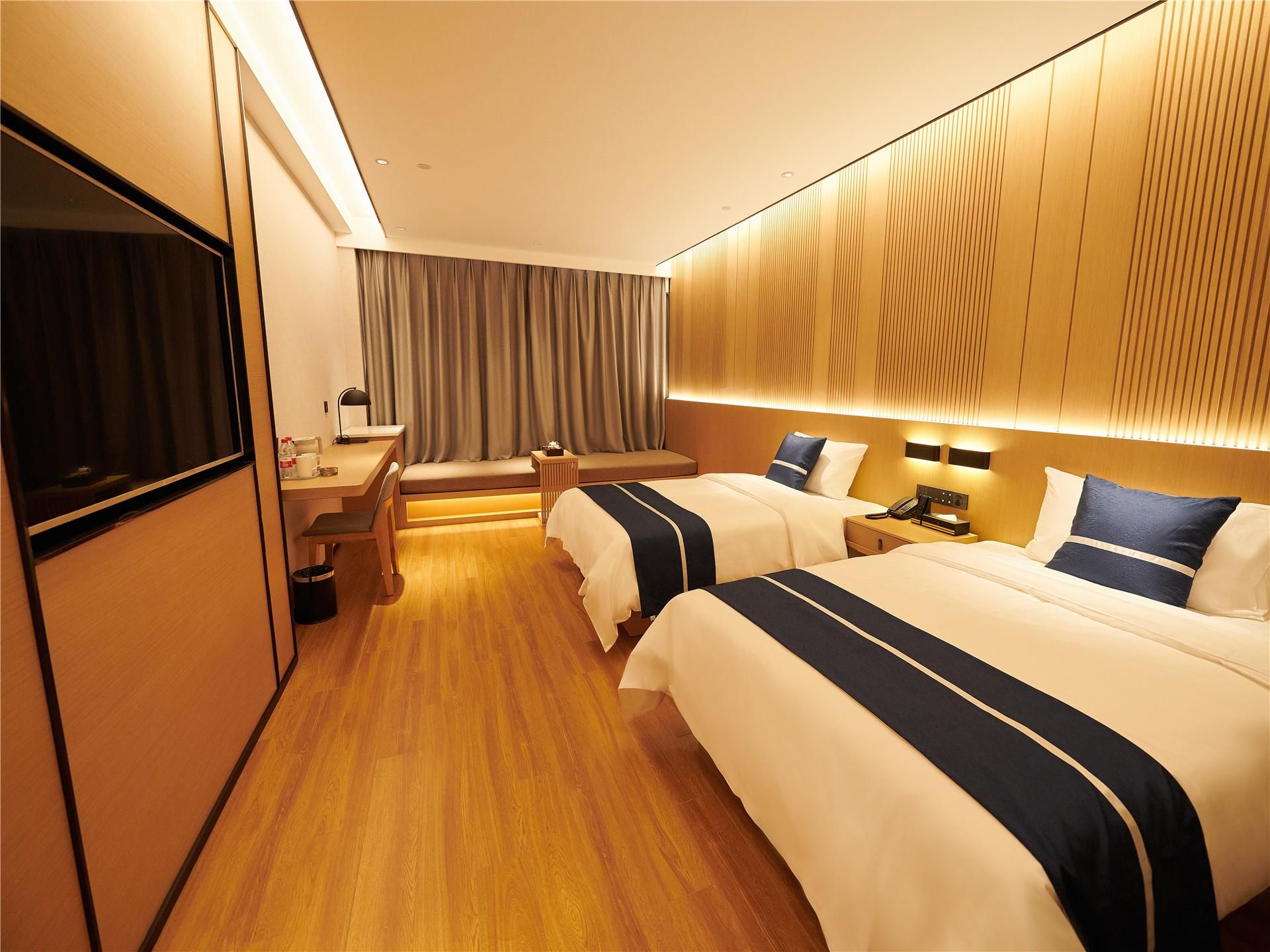 Twin Business Room