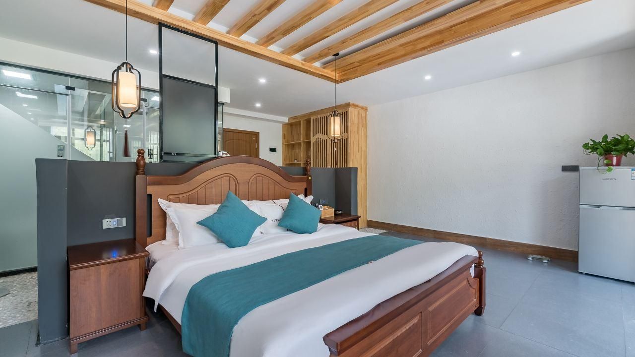 GTR - Guest Room with One 1.8M Bed