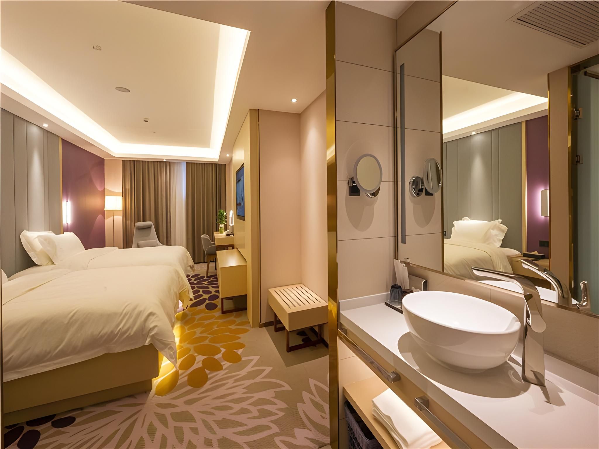 WH - Deluxe Room Twin